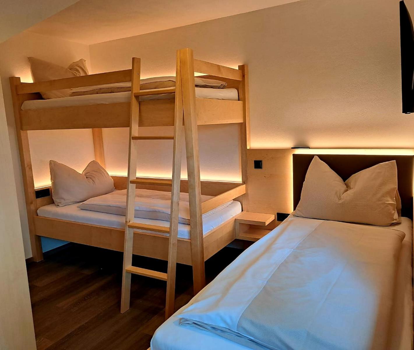 Gasthof Knappenwirt Mariahof Kültér fotó